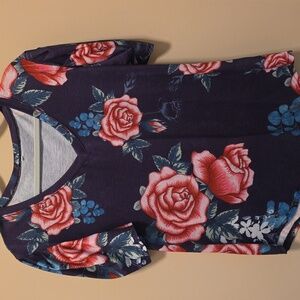 Boutique NWOT Unbranded Short Sleeve Tee Top Blouse Size XL Blue Pink, Floral